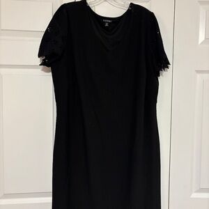 Roz & Ali Laser Cut Crepe-like Black Size 2X Dress